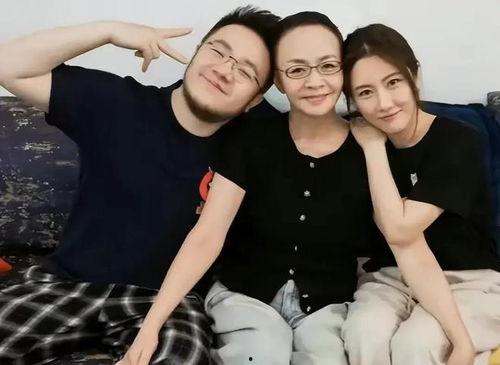 娱乐八卦直播吃瓜的内容是真是假,直播吃瓜，真相还是谣言？